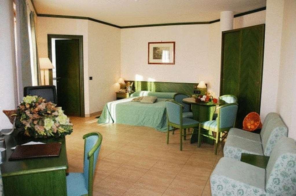 Park Imperatore Adriano Hotel 4*