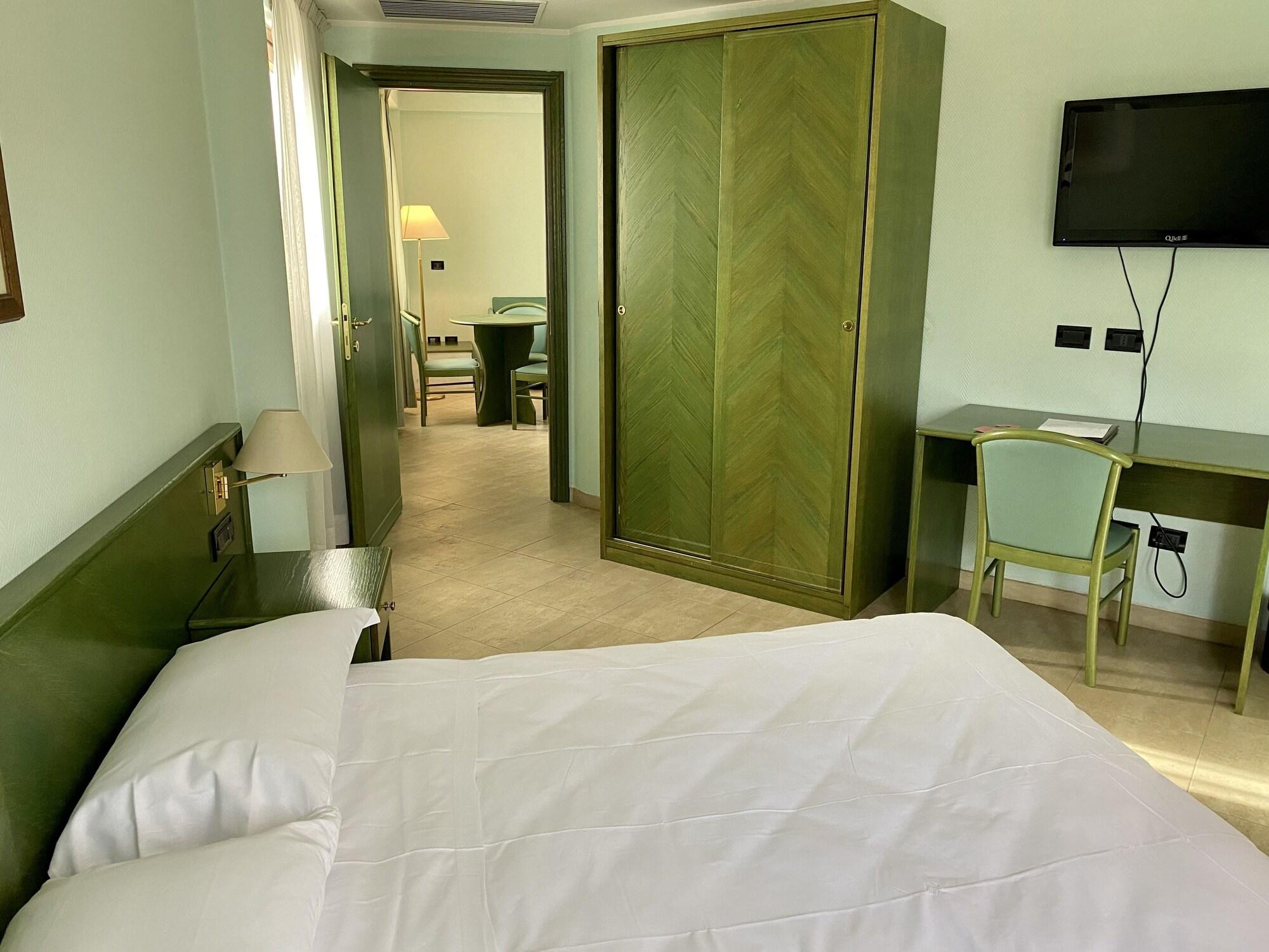 Park Imperatore Adriano Hotel 4*